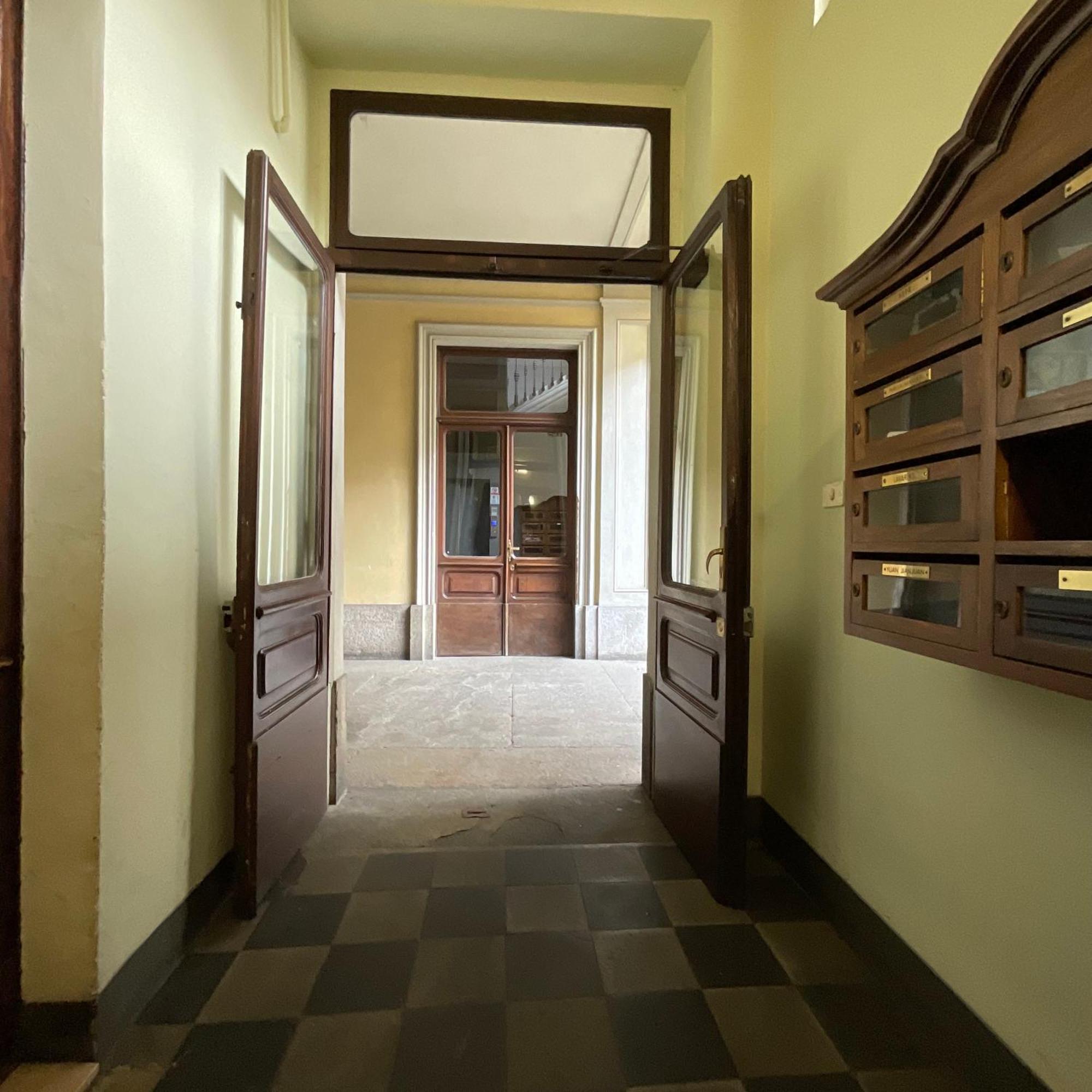 Nonpertutti Piazza Castello Accessibile Senior Famiglie Lägenhet Turin Exteriör bild